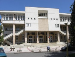 Protest împotriva desconsiderării arătate Bibliotecii Judeţene 