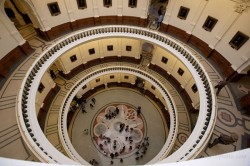 ALCOOLISMUL un carusel al Negarii