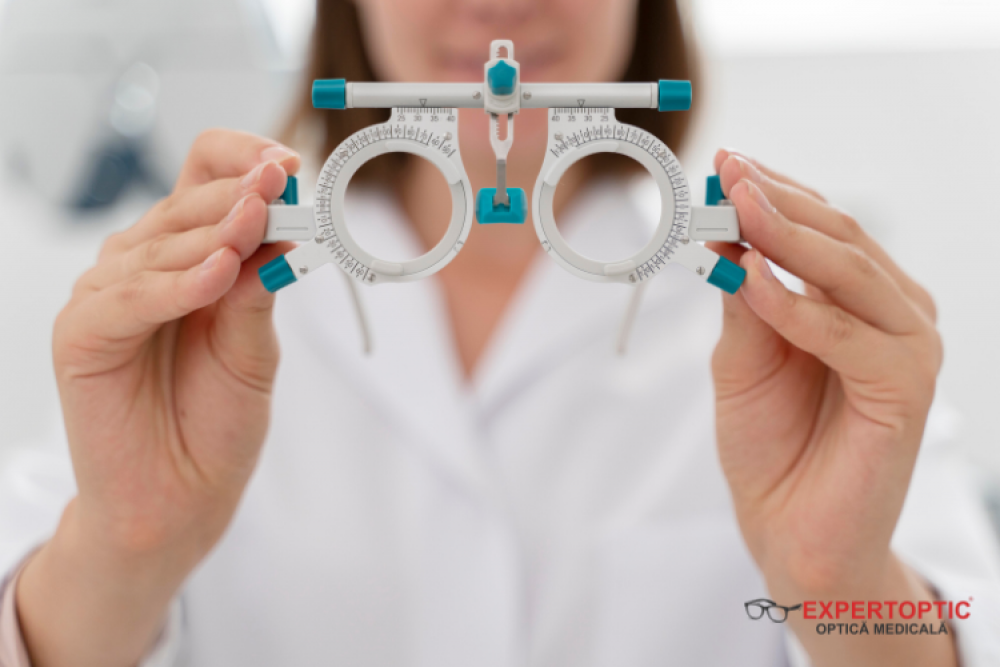 Consult optometric versus consult oftalmologic - ce trebuie să știți